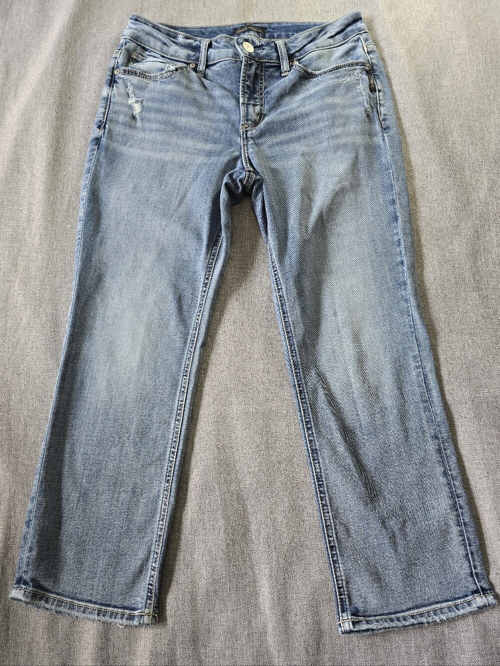 Silver Jeans Women's Suki Capri Light Wash Straight Leg Denim Size W30/L23.5